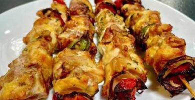 Receta de brochetas de pollo usando freidora de aire