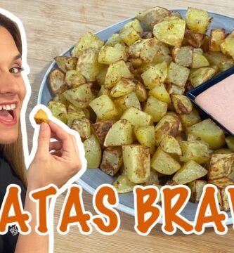 Receta de patatas bravas españolas usando freidora de aire