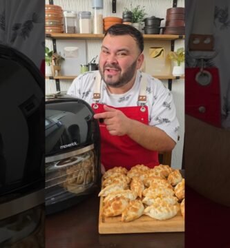 snack ligero hecho en freidora de aire de pollo con pocas calorías